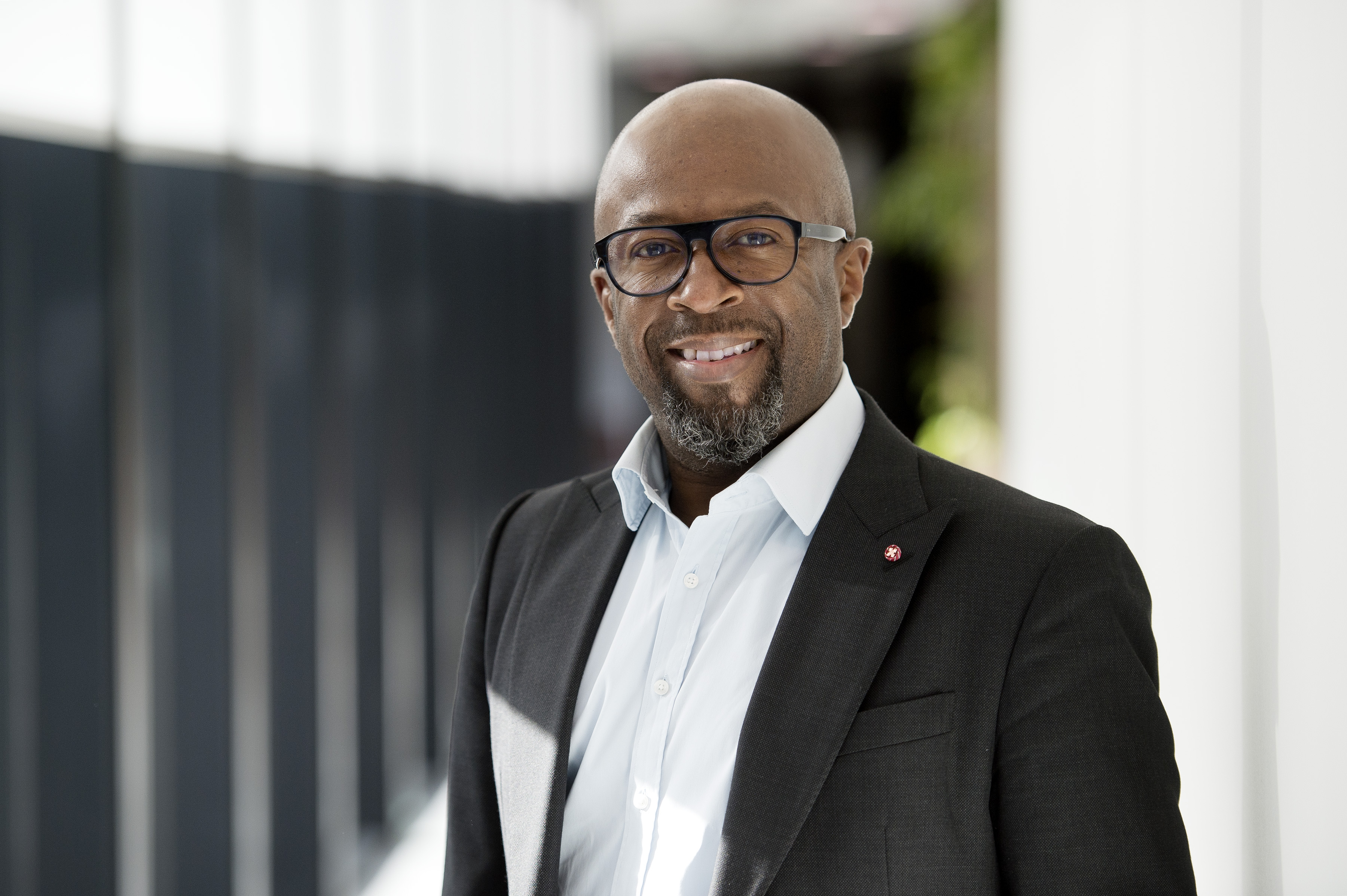 Tunji Akintokun PwC Headshot.jpg